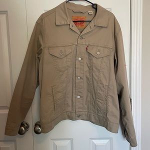Levi’s Vintage Fit Trucker Jacket